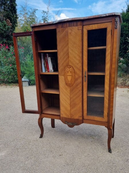 kleine-Franse-boekenkast-vitrinekast-Louis-XV-NapoleonIII-small-bookcase-display-cabinet-rosewood-marqueterie-antiek-00001 (1)